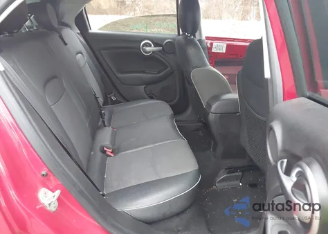 2016 Fiat 500X Trekking z USA, uszkodzony, nr VIN ZFBCFYCT0GP335509